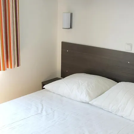 Bungalow With 3 Bedrooms In With Shared Pool Furnished Garden And Wifi 2 Km From The Beach Les Mathes